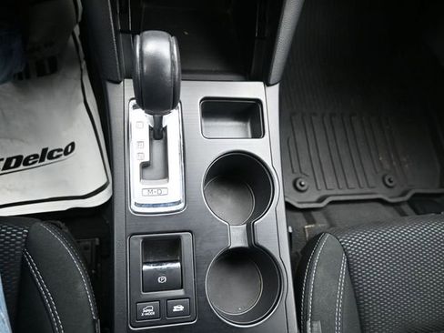 Used 2019 Subaru Outback 2.5i Premium image 15