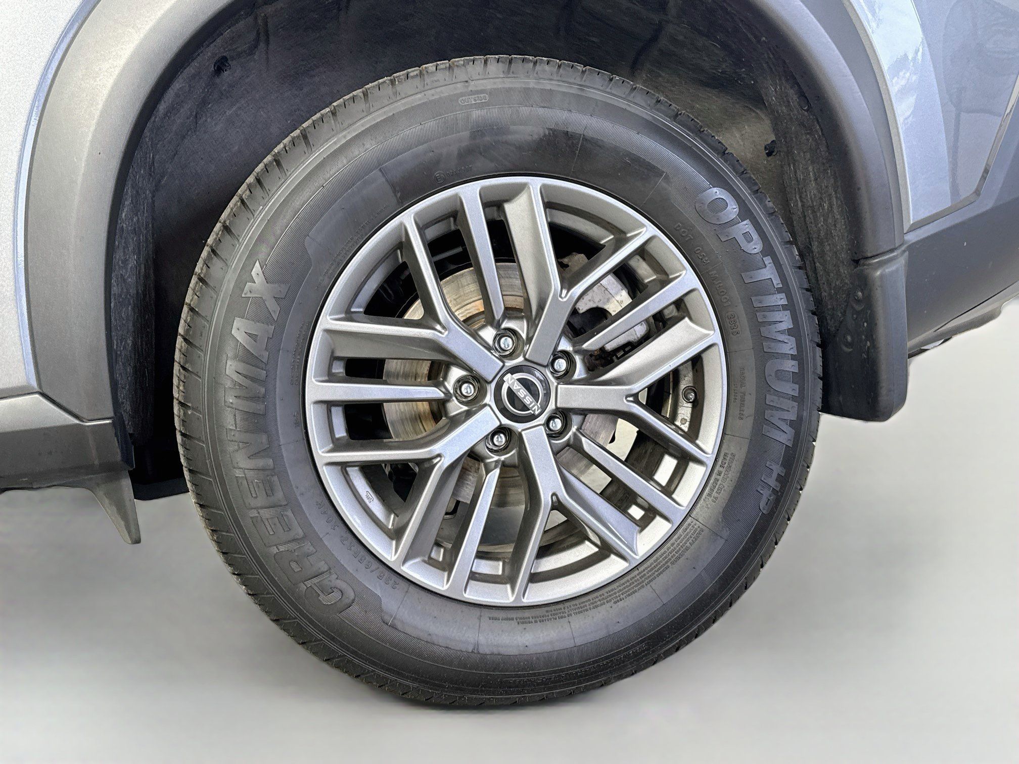 Used 2023 Nissan Rogue S AWD/4WD image 30