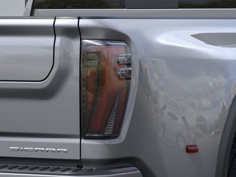 New 2026 GMC Sierra 3500 Denali w/ Denali Reserve Package AWD/4WD image 11