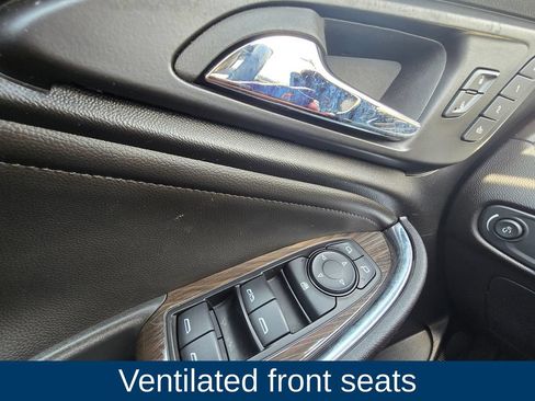 Used 2024 Chevrolet Malibu LT FWD image 20