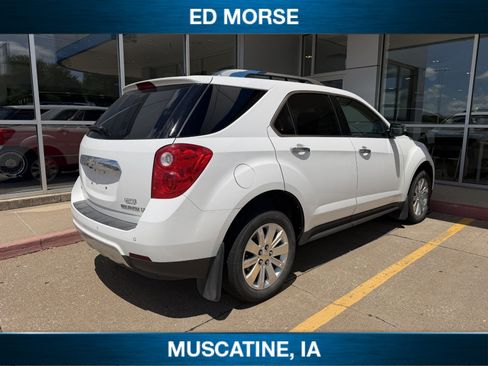 Used 2011 Chevrolet Equinox LT w/ Chrome Appearance Package AWD/4WD image 4