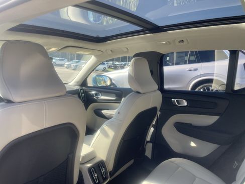 New 2025 Volvo XC40 B5 Plus w/ Protection Package Premier image 13