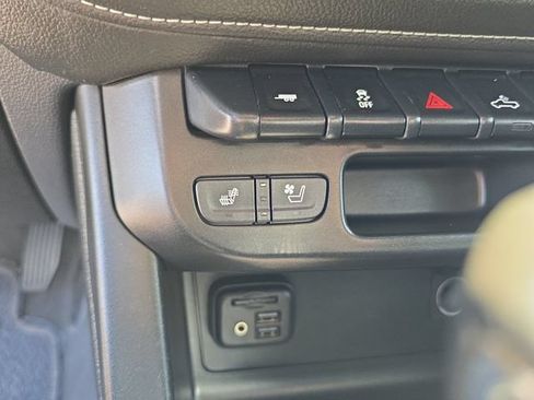 Certified 2022 GMC Canyon Denali RWD image 21