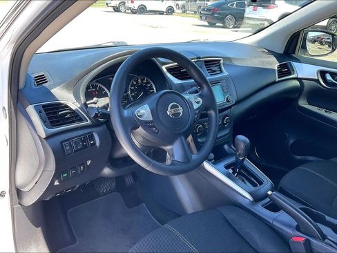 Used 2018 Nissan Sentra S image 14
