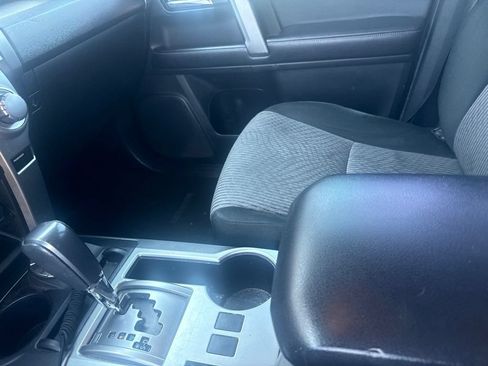 Used 2020 Toyota 4Runner SR5 AWD/4WD image 6