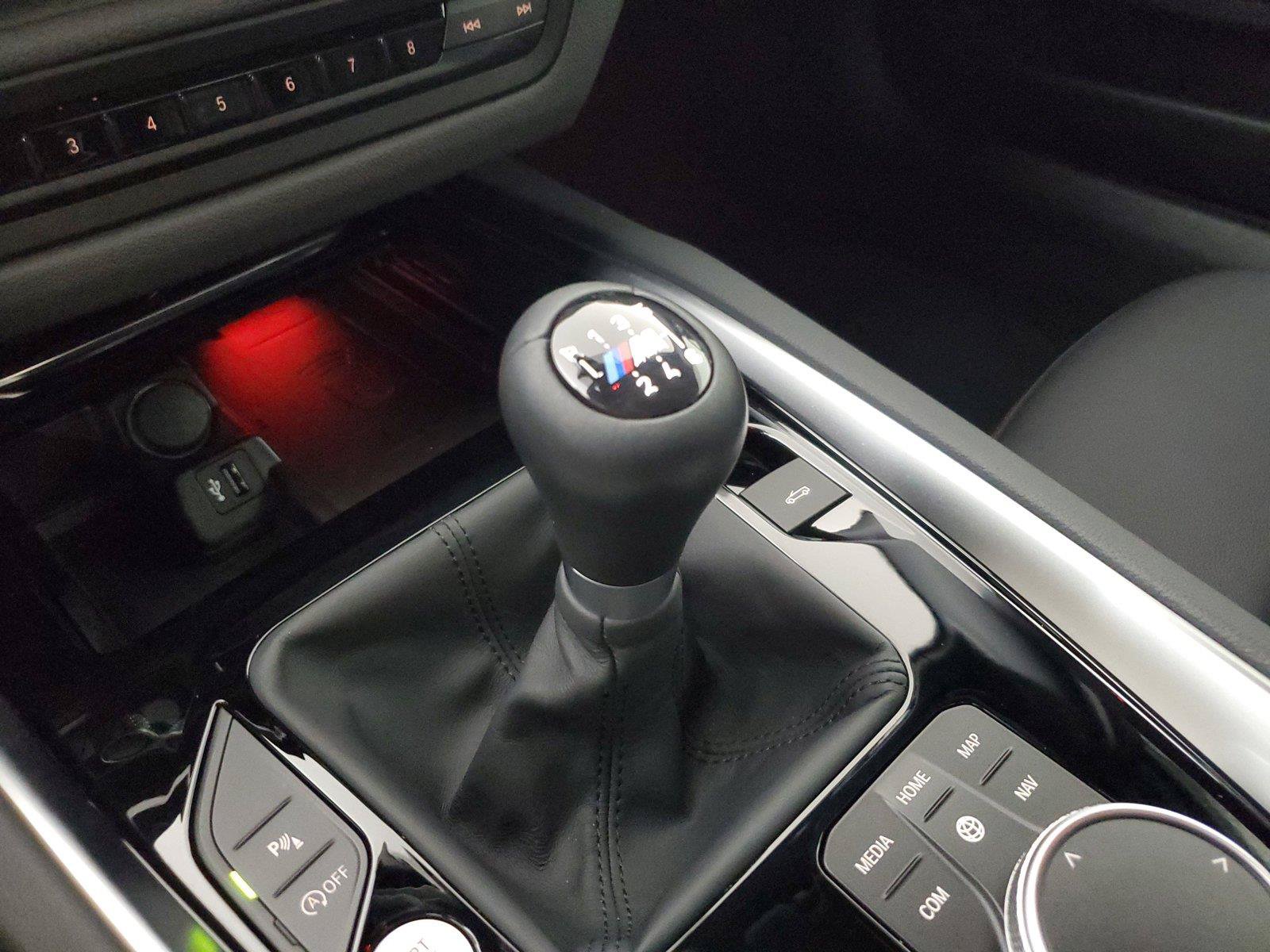 Used 2026 BMW Z4 M40i RWD image 25