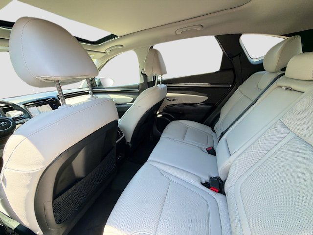 Certified 2024 Hyundai Tucson Limited FWD image 26