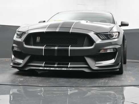 Used 2017 Ford Mustang Shelby GT350 image 42