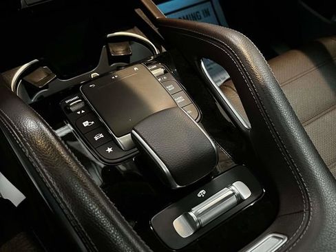 Certified 2023 Mercedes-Benz GLS 450 4MATIC image 30