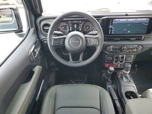 New 2025 Jeep Gladiator Mojave image 20