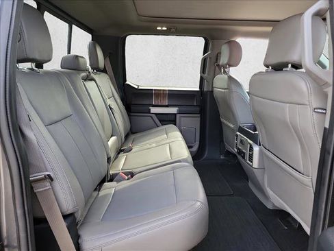 Used 2019 Ford F150 Lariat AWD/4WD image 17