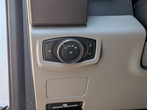 Used 2022 Ford F250 XLT AWD/4WD image 19