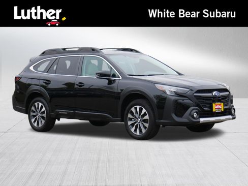 Used 2023 Subaru Outback Limited AWD/4WD image 1