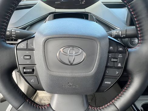 Certified 2024 Toyota Prius Prime FWD image 17