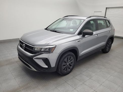 Used 2022 Volkswagen Taos S FWD image 2