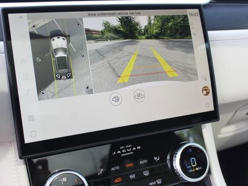 New 2026 Jaguar F-PACE R-Dynamic S image 19