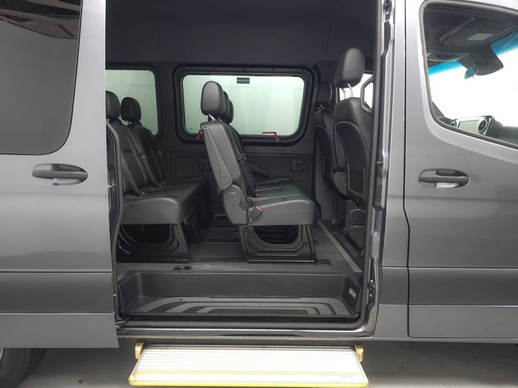 Used 2024 Mercedes-Benz Sprinter 2500 image 23