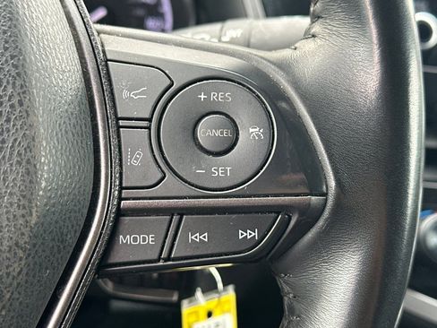 Used 2024 Toyota Camry SE image 36