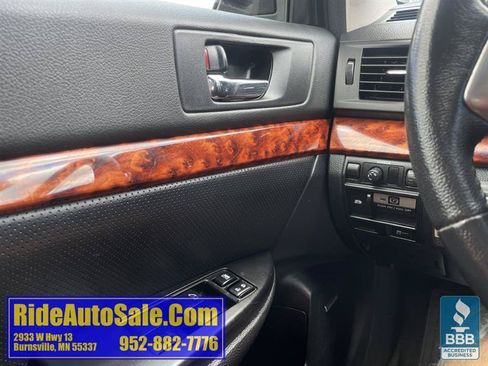 Used 2012 Subaru Outback 2.5i Limited AWD/4WD image 19