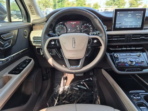 Used 2020 Lincoln Corsair Reserve w/ Equipment Group 201A AWD/4WD image 13