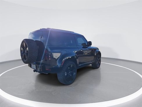 Used 2022 Land Rover Defender 90 X-Dynamic HSE image 8