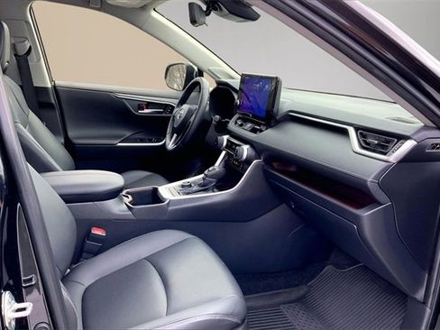 Used 2024 Toyota RAV4 Limited image 7