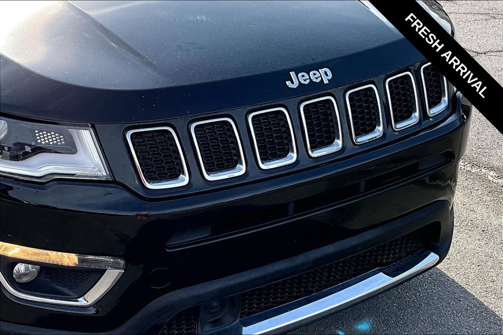 Used 2018 Jeep Compass Limited AWD/4WD image 31