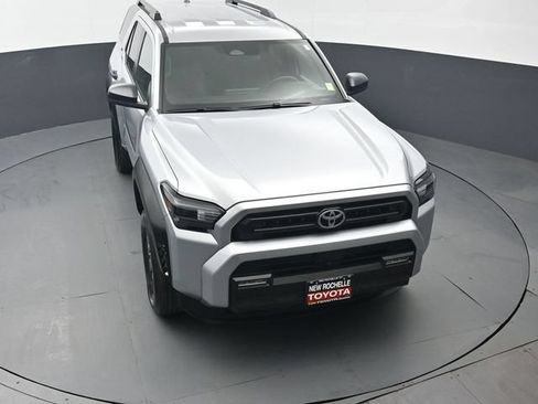 Certified 2026 Toyota 4Runner SR5 AWD/4WD image 48