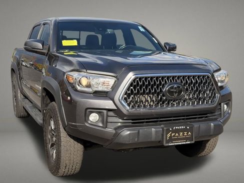Used 2019 Toyota Tacoma TRD Off-Road AWD/4WD image 8
