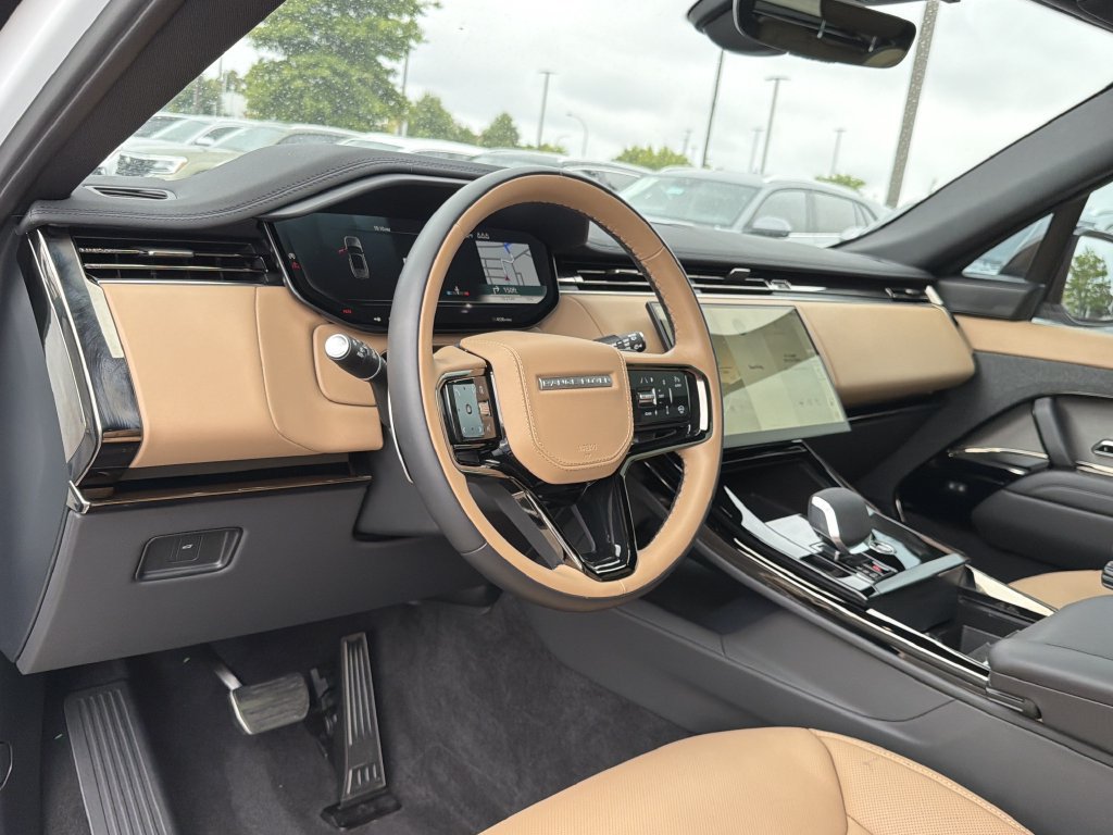 Used 2026 Land Rover Range Rover Sport Dynamic SE AWD/4WD image 10