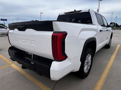 New 2026 Toyota Tundra SR5 w/ SR5 Convenience Package