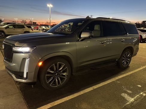 Certified 2021 Cadillac Escalade Sport w/ Driver Assist Tech Package AWD/4WD image 31