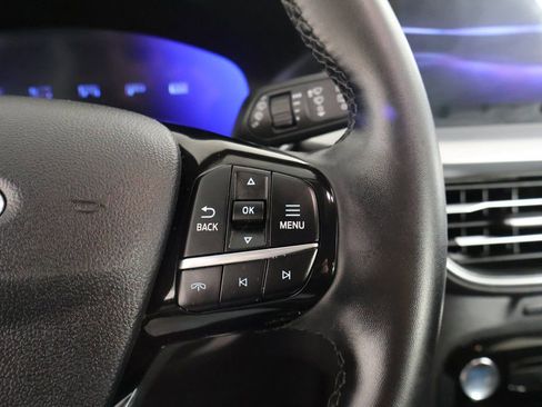 Used 2025 Ford Escape Platinum image 43