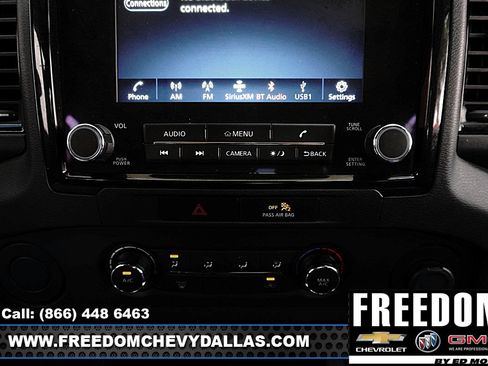 Used 2023 Nissan Frontier SV w/ Midnight Edition Package RWD image 17