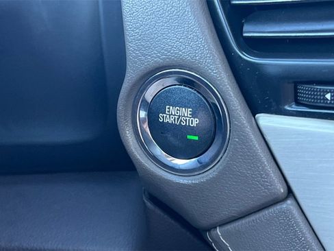 Used 2016 GMC Yukon Denali w/ Open Road Package image 30