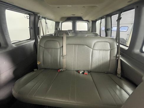 Used 2016 Chevrolet Express 2500 LS image 20