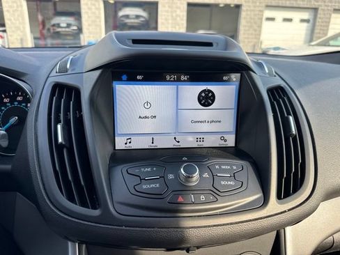 Used 2016 Ford Escape SE w/ Equipment Group 201A FWD image 10