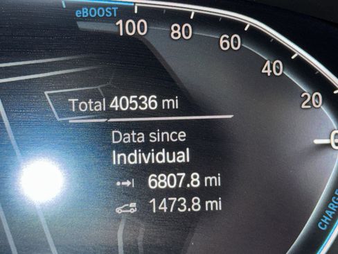 Used 2023 BMW 530e w/ Premium Package RWD image 25