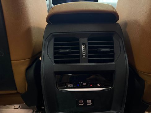 Used 2023 BMW i4 eDrive35 w/ Premium Package image 31