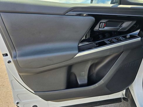 Certified 2023 Toyota bZ4X XLE image 24