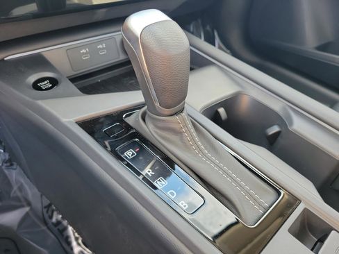 New 2026 Nissan Sentra SV w/ SV Convenience Package FWD image 31