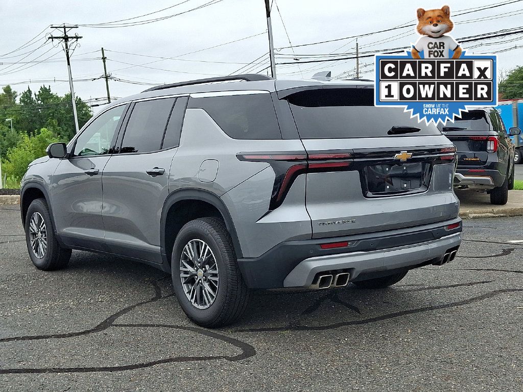 Certified 2024 Chevrolet Traverse LT FWD image 7