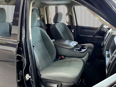 Used 2018 RAM 1500 Tradesman AWD/4WD image 28