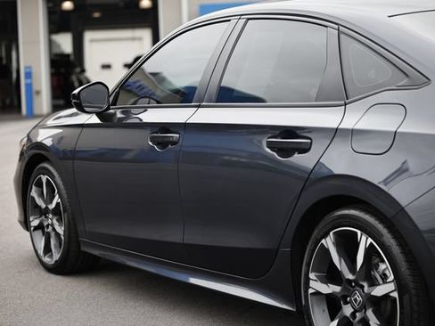Used 2025 Honda Civic FWD Hybrid Sedan image 8
