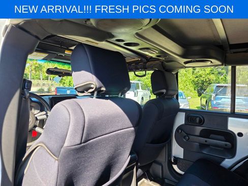 Used 2009 Jeep Wrangler Unlimited X AWD/4WD image 12