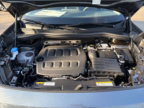 Used 2026 Volkswagen Tiguan SE AWD/4WD image 23