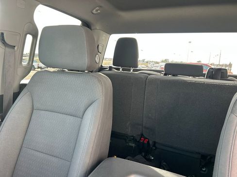 Used 2020 Chevrolet Silverado 1500 LT image 20