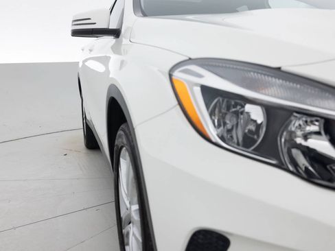 Used 2015 Mercedes-Benz GLA 250 4MATIC image 11