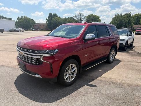 Used 2023 Chevrolet Tahoe Premier AWD/4WD image 2
