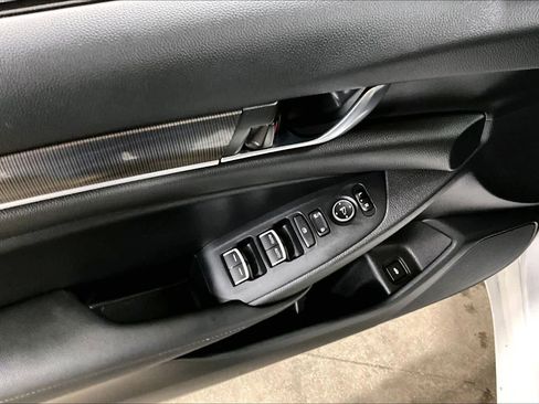 Used 2022 Honda Accord Sport image 36